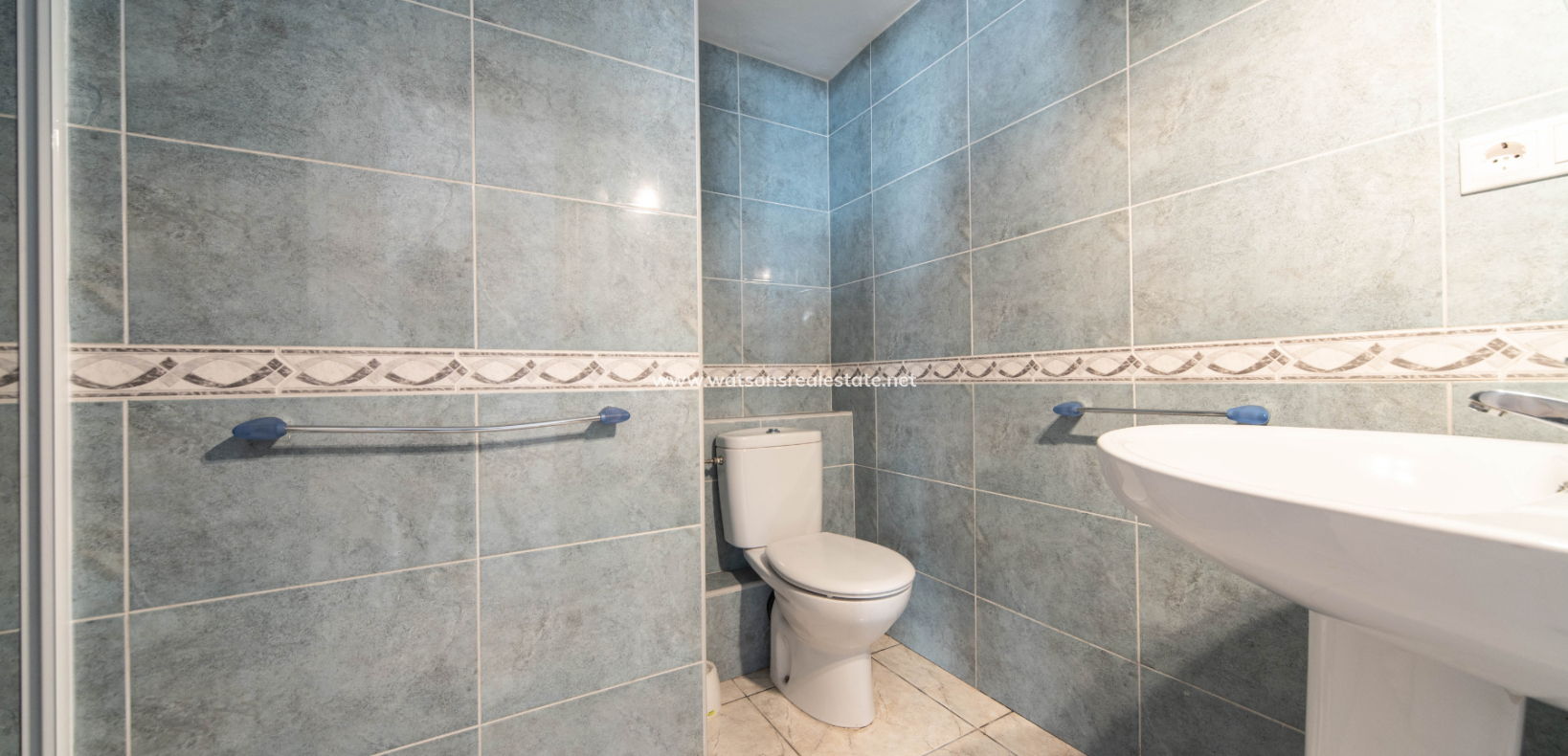 Resale - Quad - Urb. La Marina