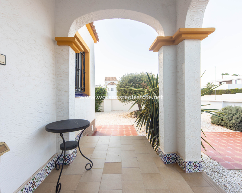 Resale - Quad - Urb. La Marina