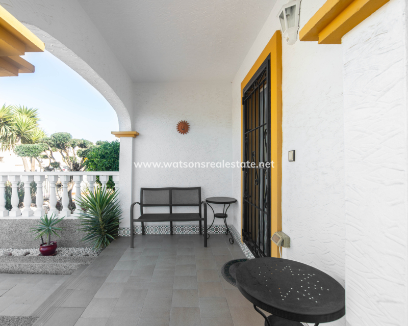 Resale - Quad - Urb. La Marina