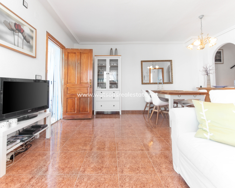 Resale - Quad - Urb. La Marina