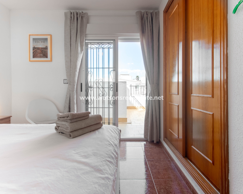Resale - Quad - Urb. La Marina