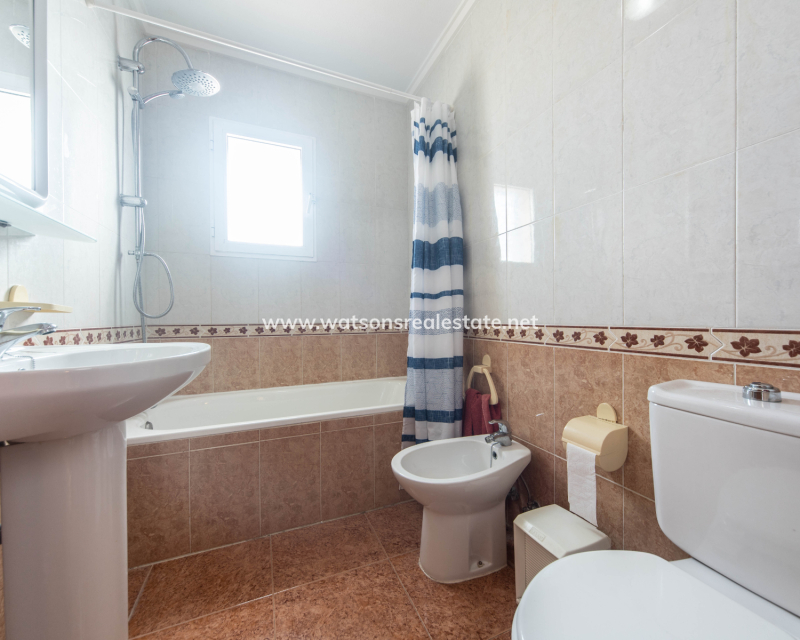 Resale - Quad - Urb. La Marina