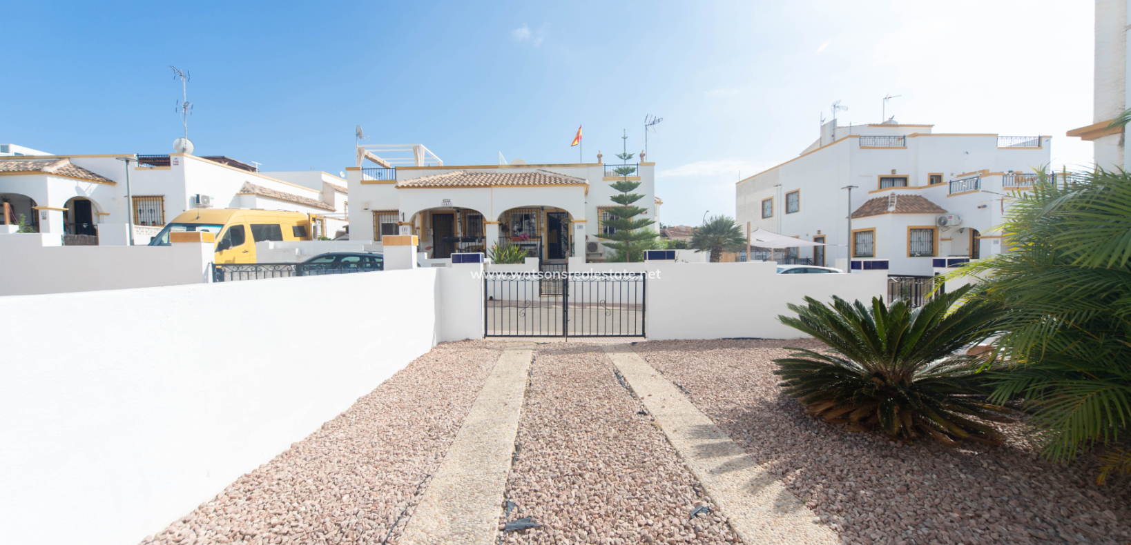 Resale - Quad - Urb. La Marina