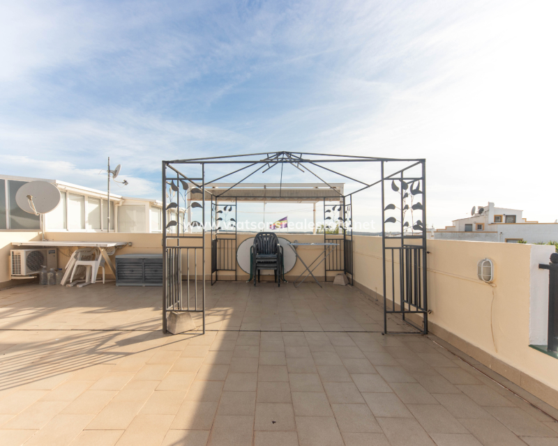 Resale - Quad - Urb. La Marina