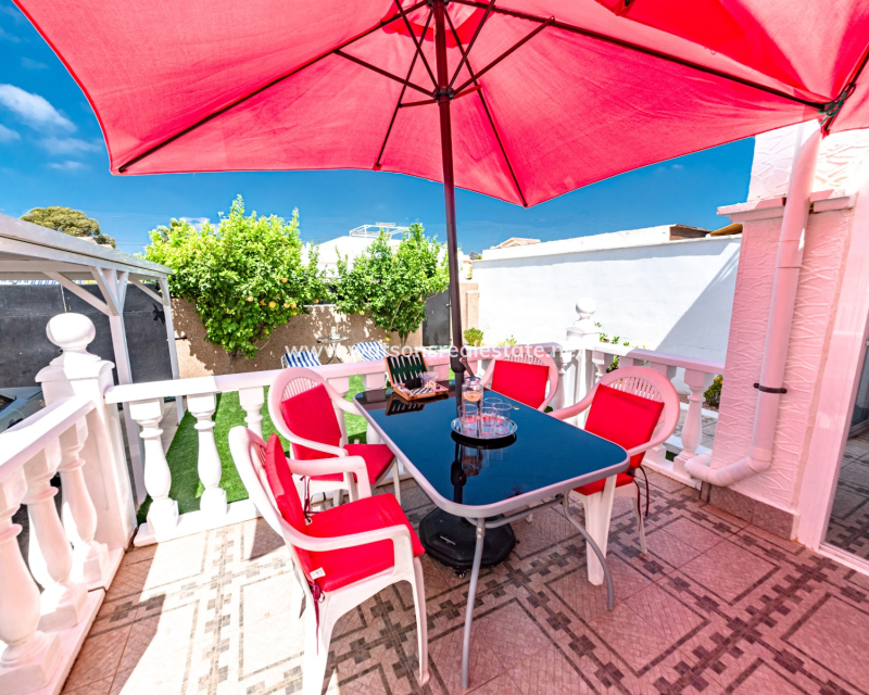 Resale - Quad - Urb. La Marina