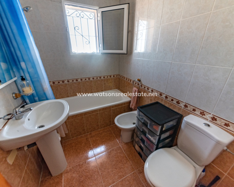 Resale - Quad - Urb. La Marina