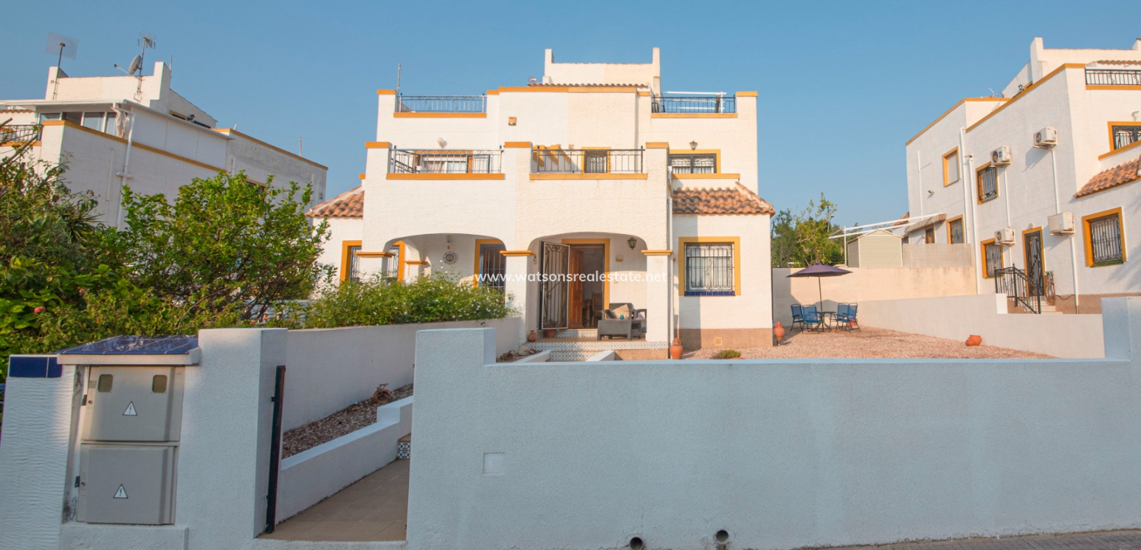 Resale - Quad - Urb. La Marina