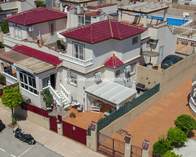 Resale - Quad - Urb. La Marina