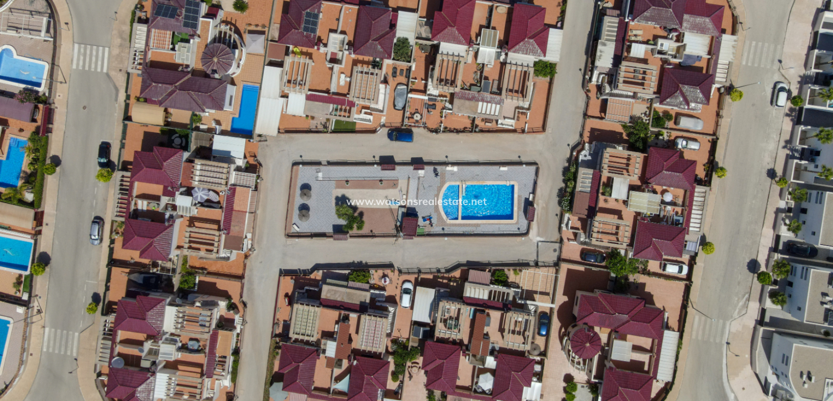 Resale - Quad - Urb. La Marina