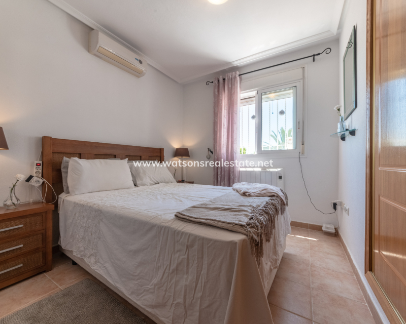 Resale - Quad - Urb. La Marina