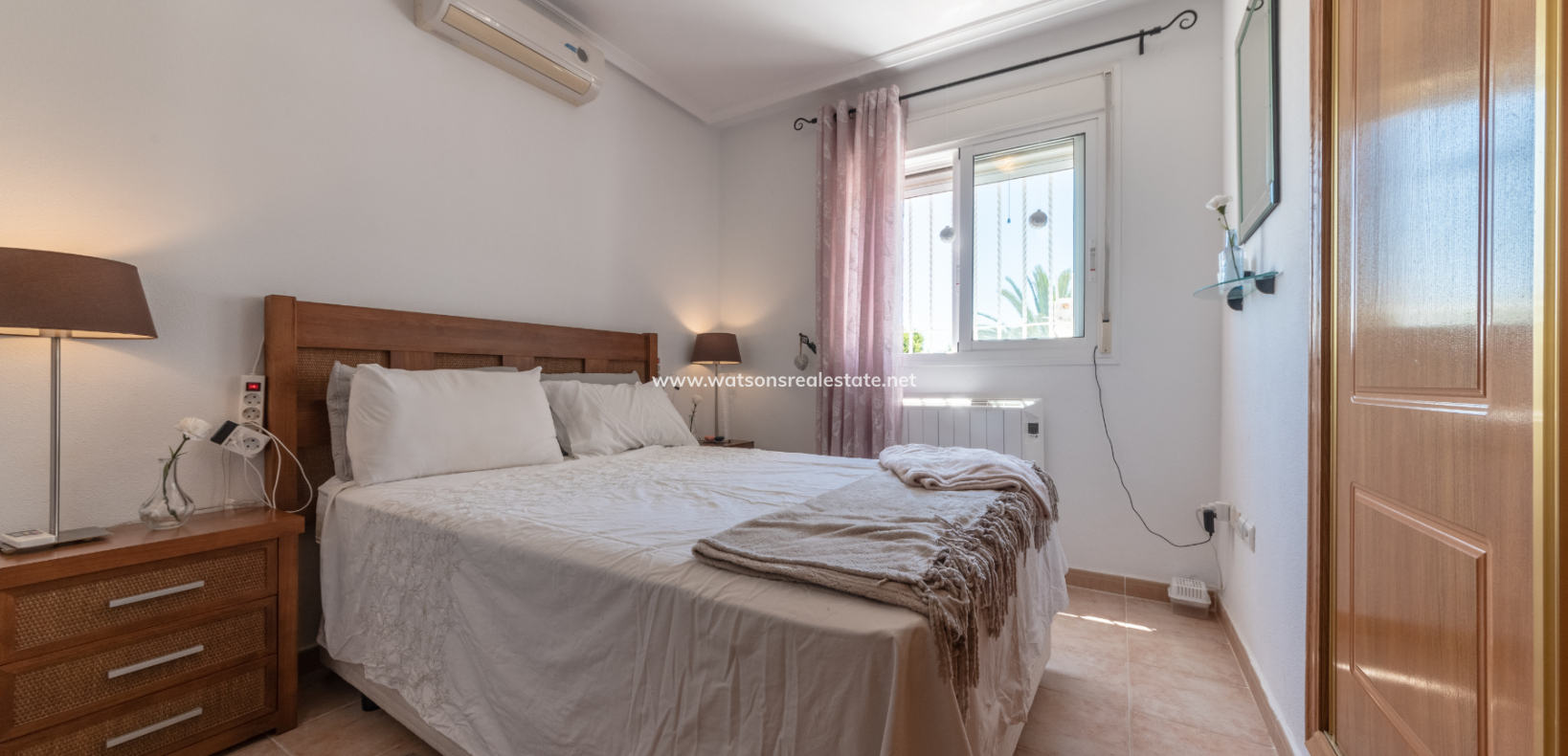 Resale - Quad - Urb. La Marina