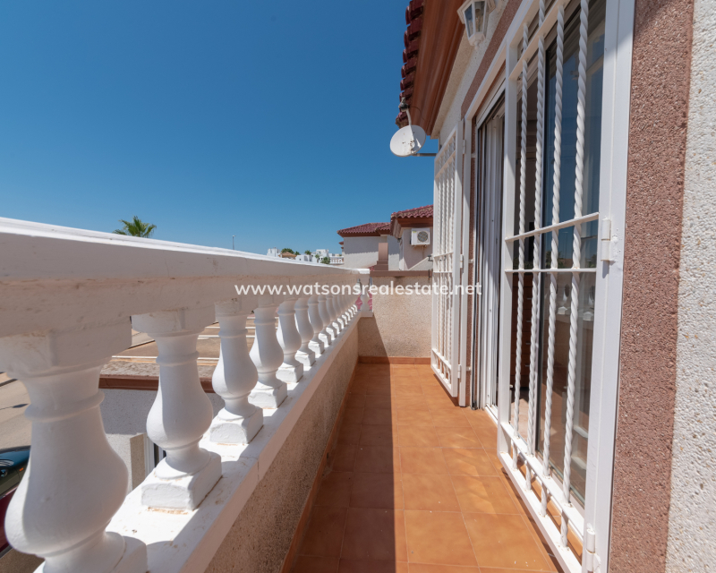 Resale - Quad - Urb. La Marina