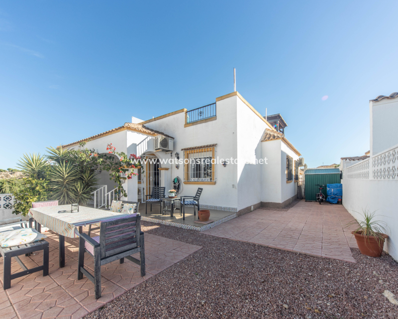 Resale - Quad - Urb. La Marina