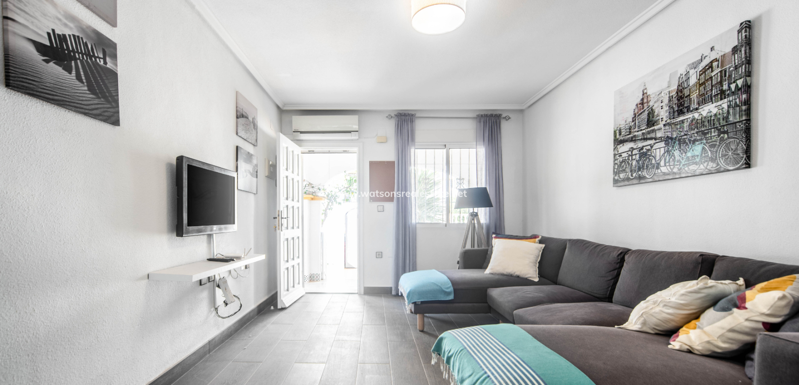 Resale - Quad - Urb. La Marina