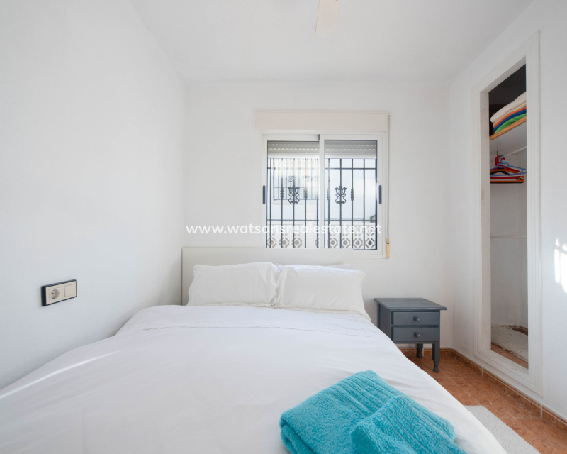 Resale - Quad - Urb. La Marina