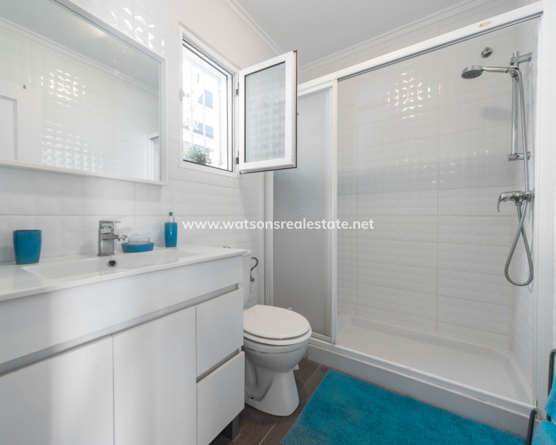 Resale - Quad - Urb. La Marina
