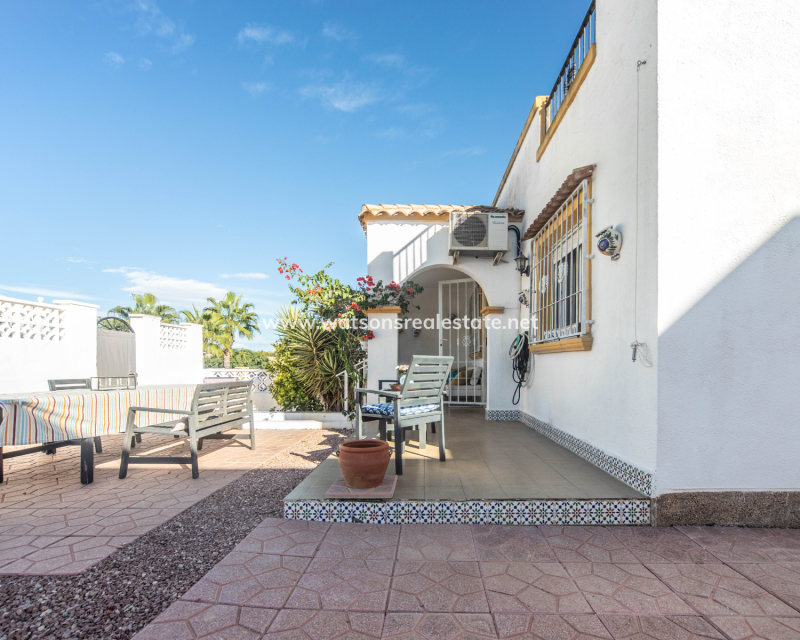 Resale - Quad - Urb. La Marina
