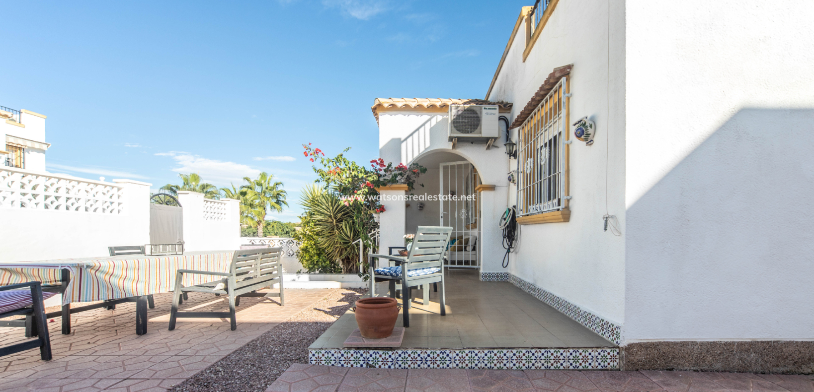 Resale - Quad - Urb. La Marina