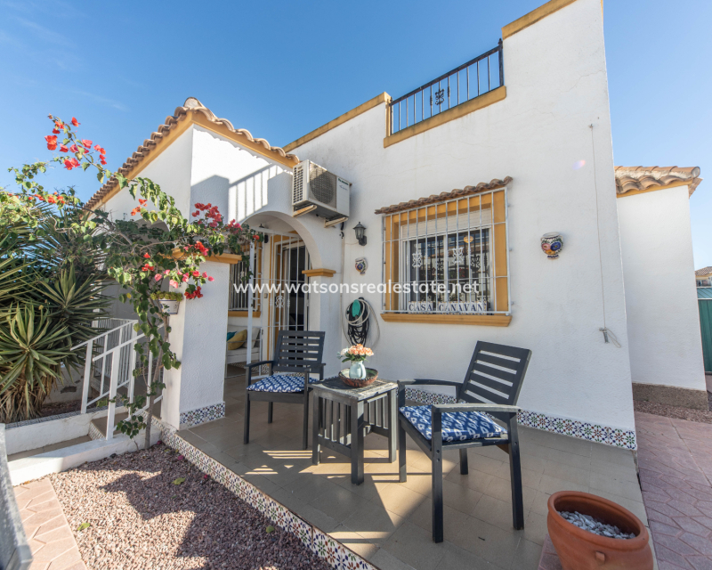 Resale - Quad - Urb. La Marina
