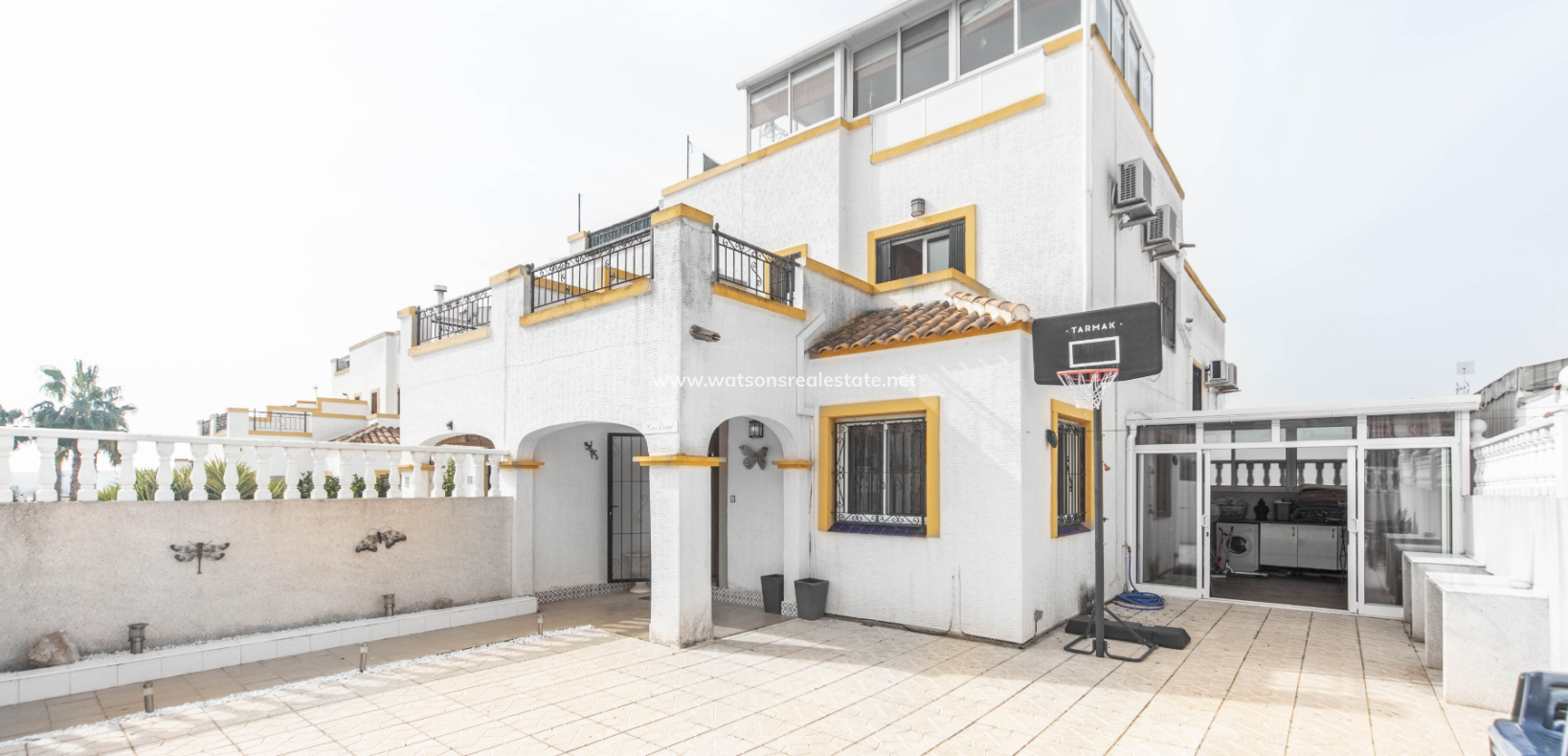Resale - Quad - Urb. La Marina