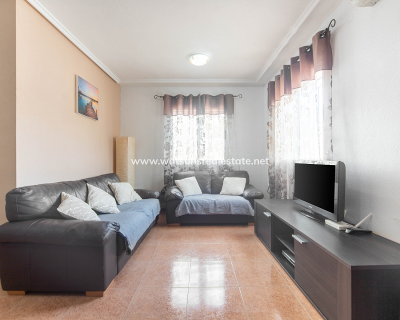 Resale - Quad - Urb. La Marina