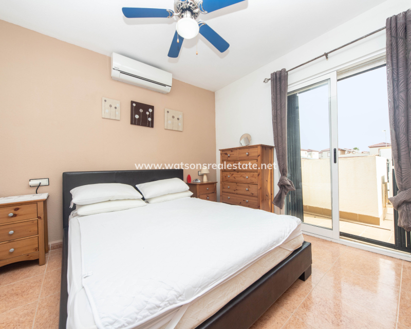 Resale - Quad - Urb. La Marina