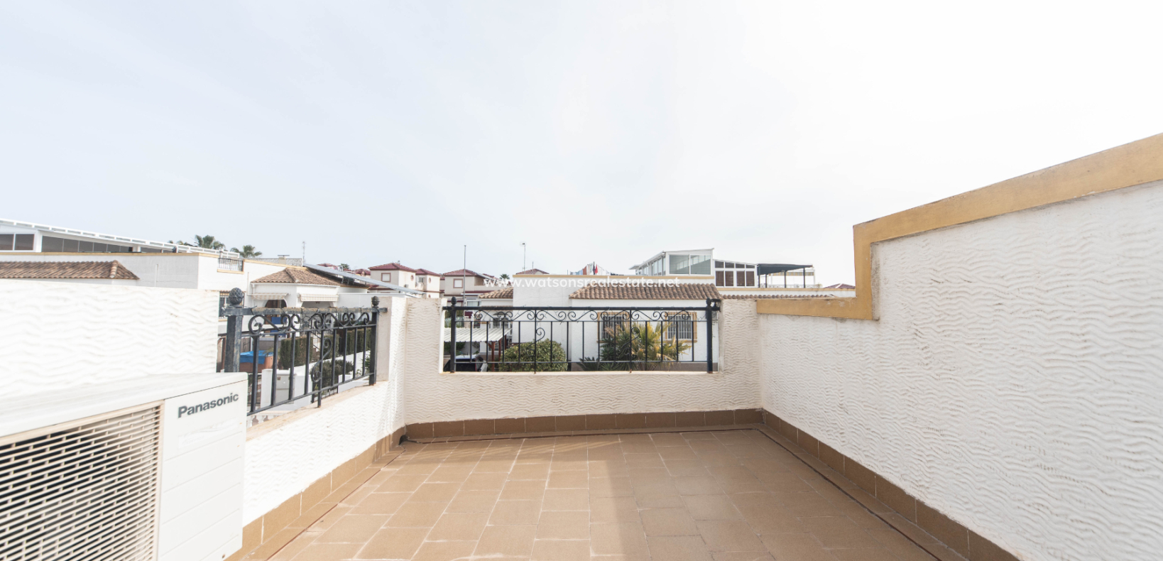 Resale - Quad - Urb. La Marina