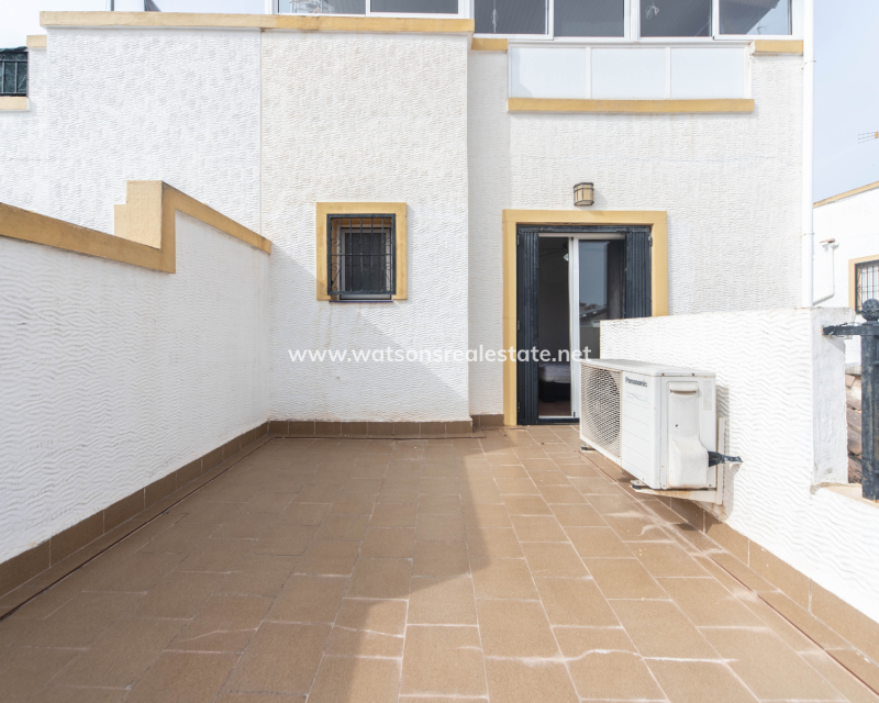 Resale - Quad - Urb. La Marina