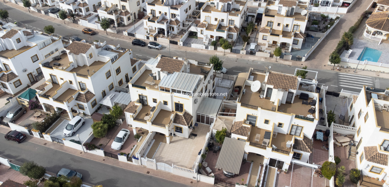 Resale - Quad - Urb. La Marina