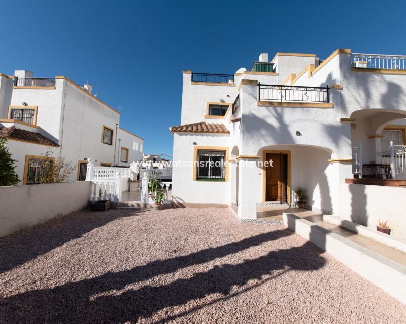 Resale - Quad - Urb. La Marina