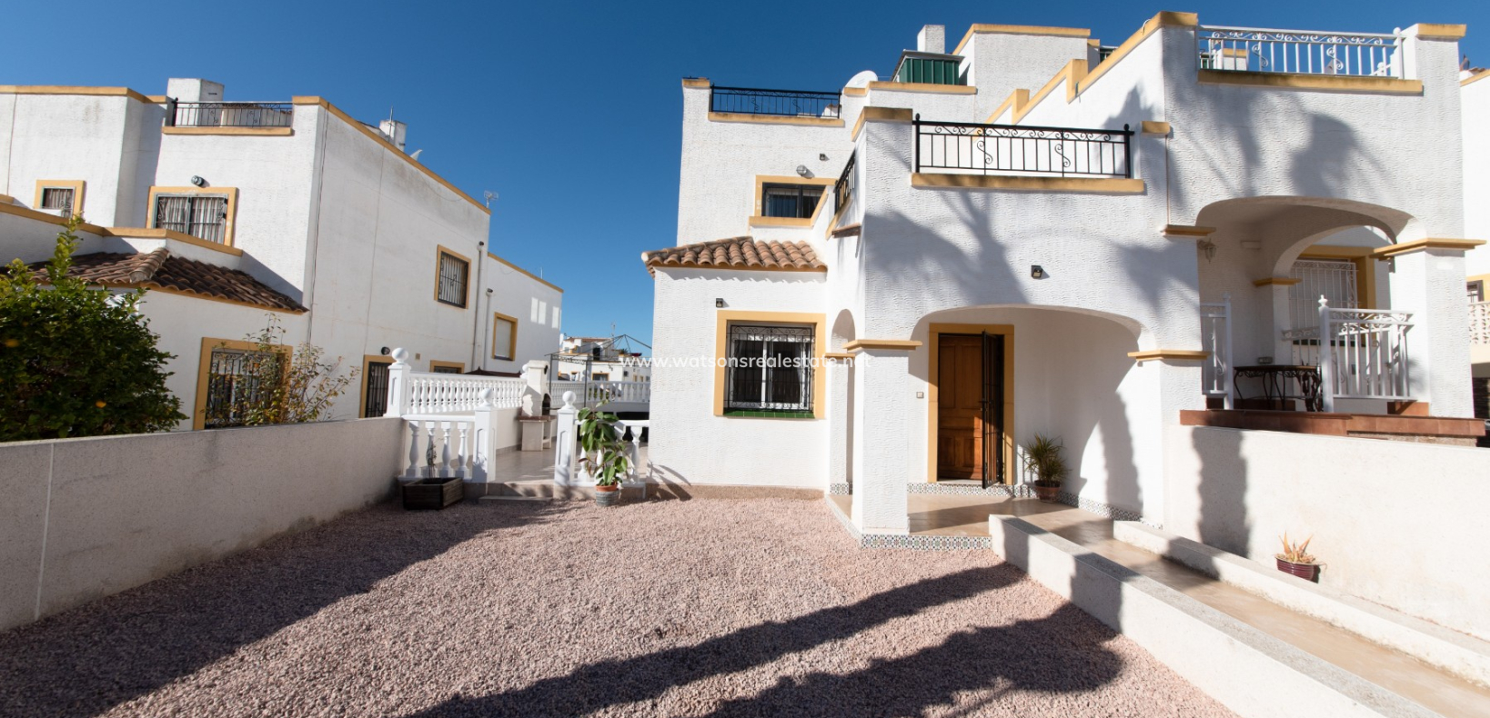 Resale - Quad - Urb. La Marina