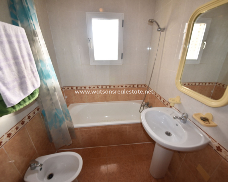 Resale - Quad - Urb. La Marina