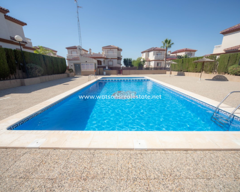 Resale - Quad - Urb. La Marina
