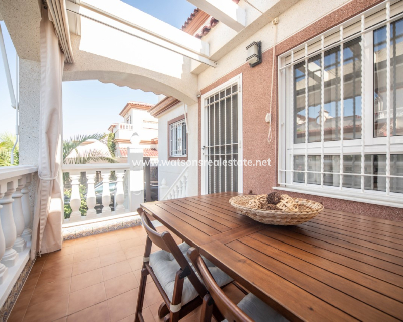 Resale - Quad - Urb. La Marina