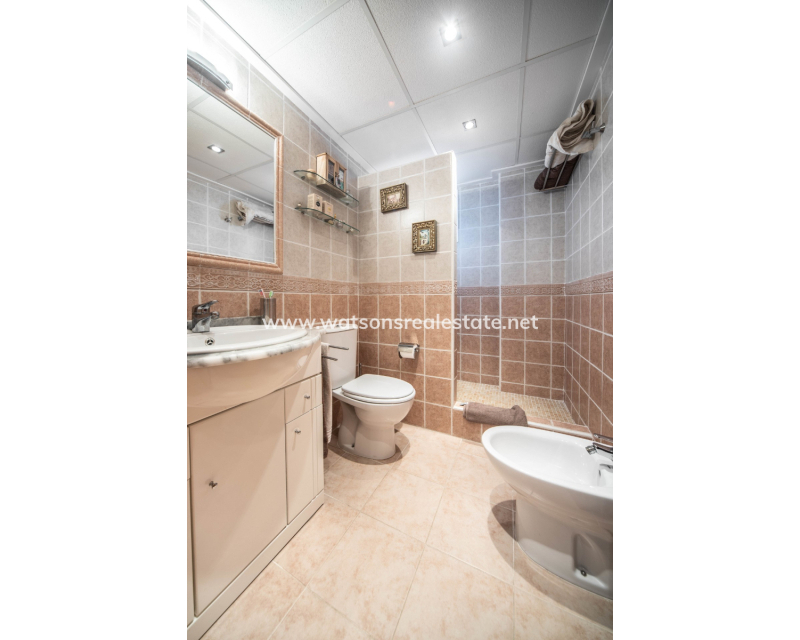 Resale - Quad - Urb. La Marina