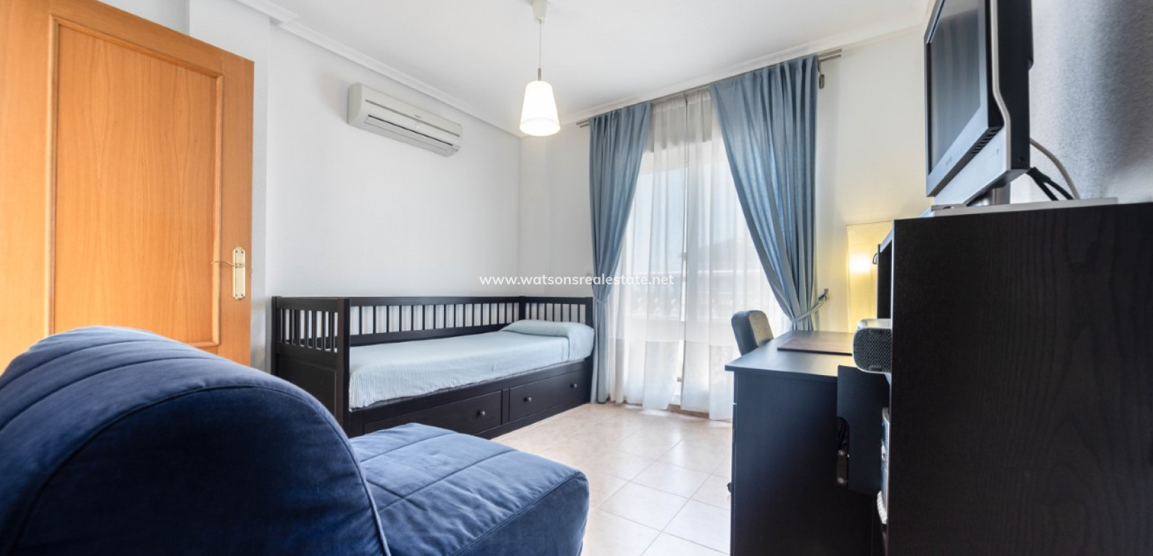 Resale - Quad - Urb. La Marina