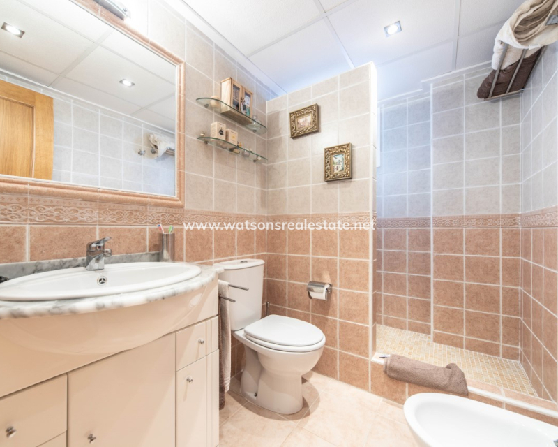 Resale - Quad - Urb. La Marina