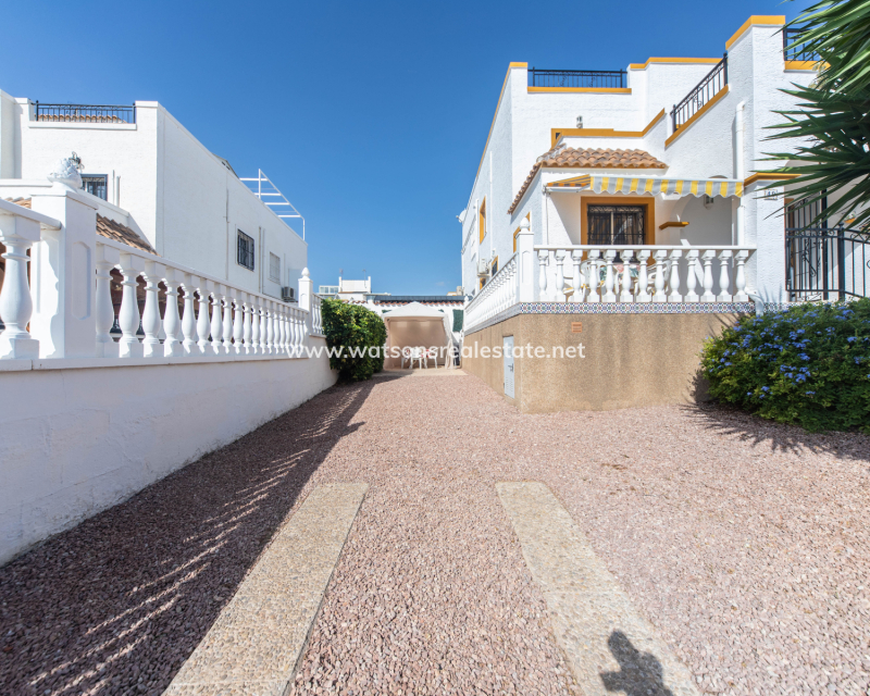Resale - Quad - Urb. La Marina