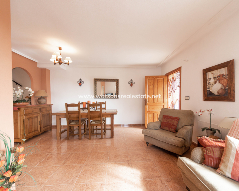 Resale - Quad - Urb. La Marina