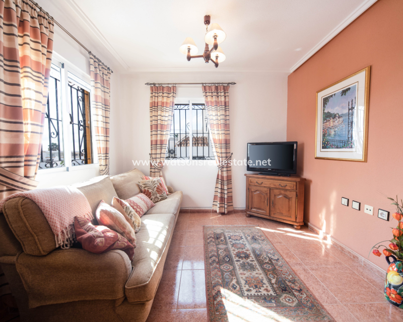 Resale - Quad - Urb. La Marina