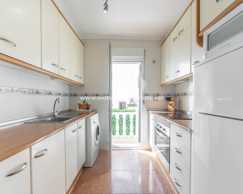 Resale - Quad - Urb. La Marina