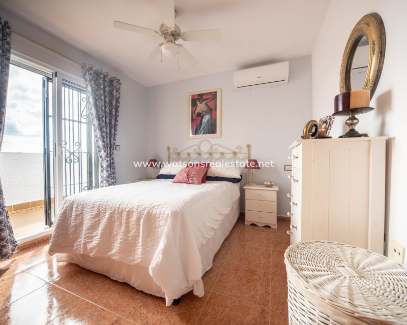 Resale - Quad - Urb. La Marina