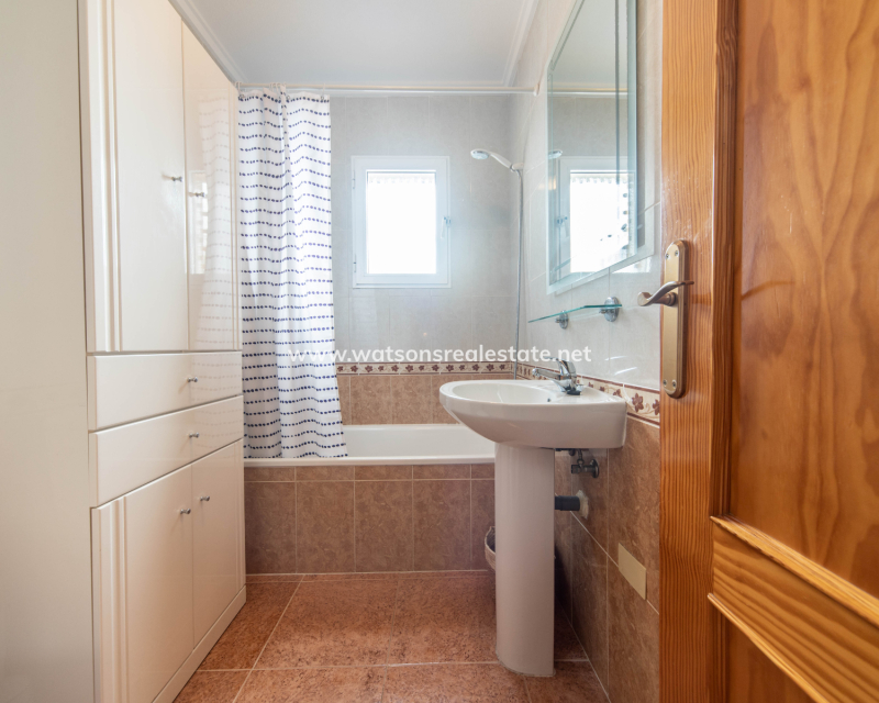 Resale - Quad - Urb. La Marina