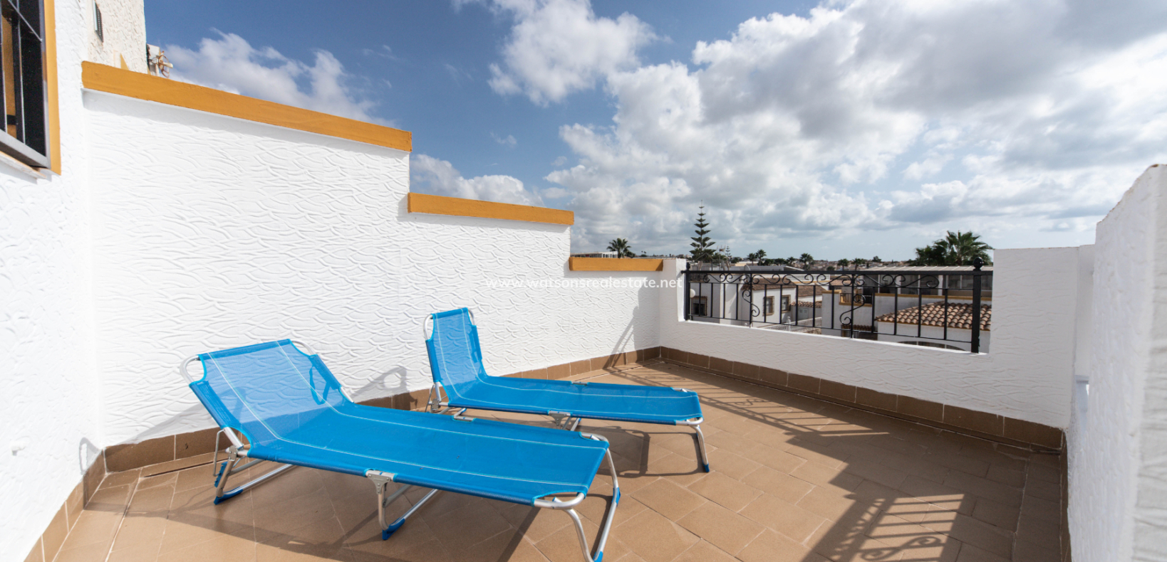 Resale - Quad - Urb. La Marina