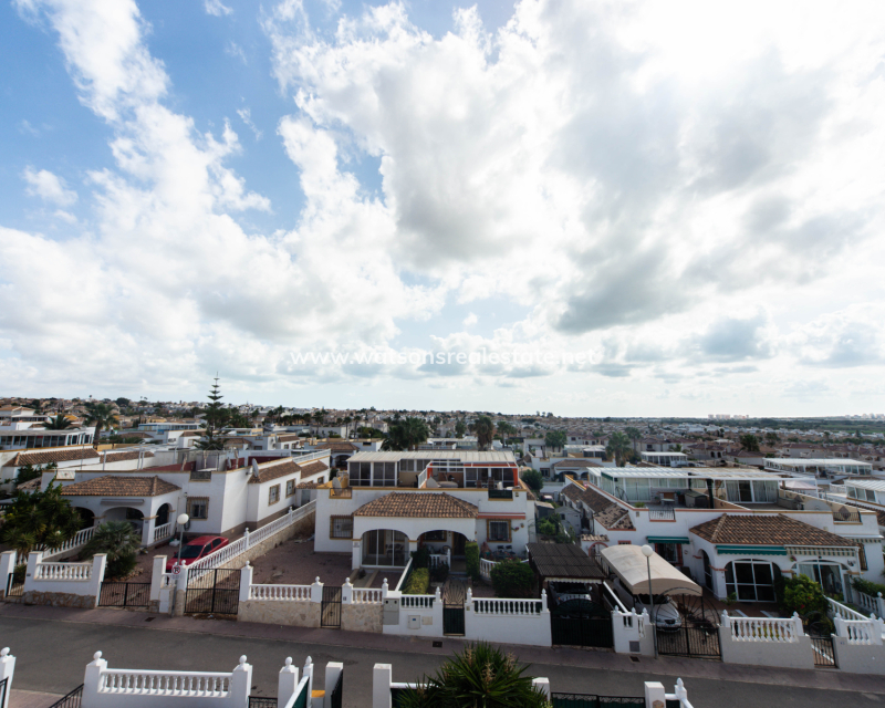 Resale - Quad - Urb. La Marina