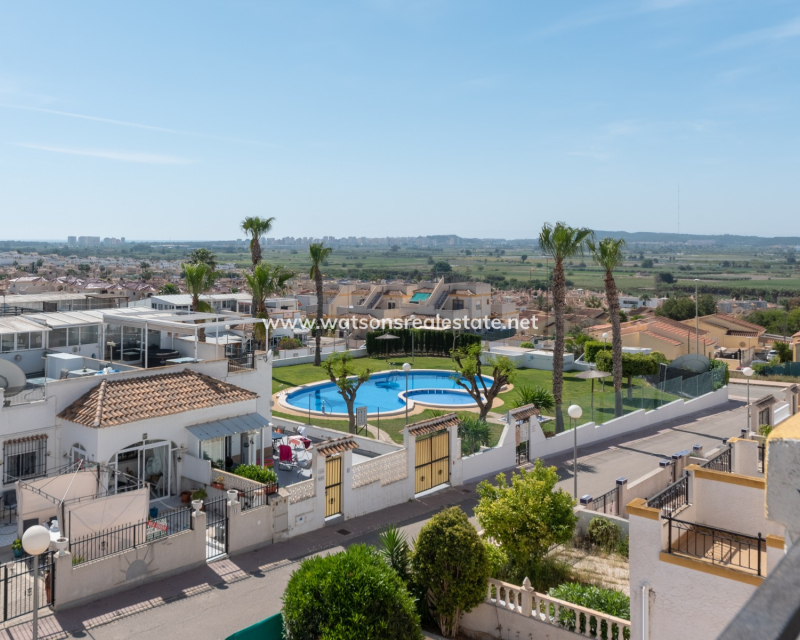 Resale - Quad - Urb. La Marina