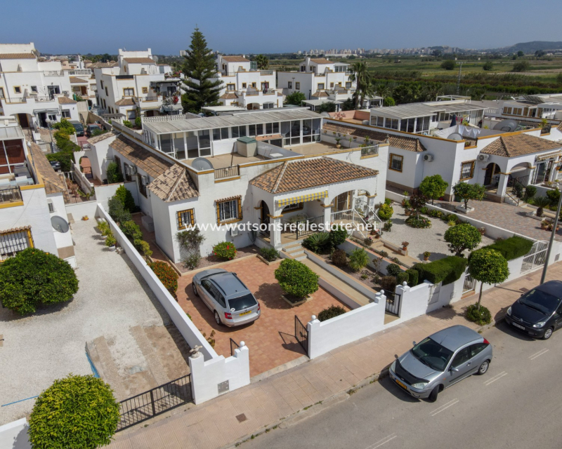 Resale - Quad - Urb. La Marina