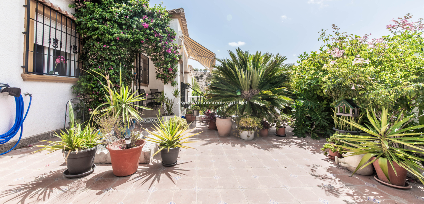 Resale - Quad - Urb. La Marina