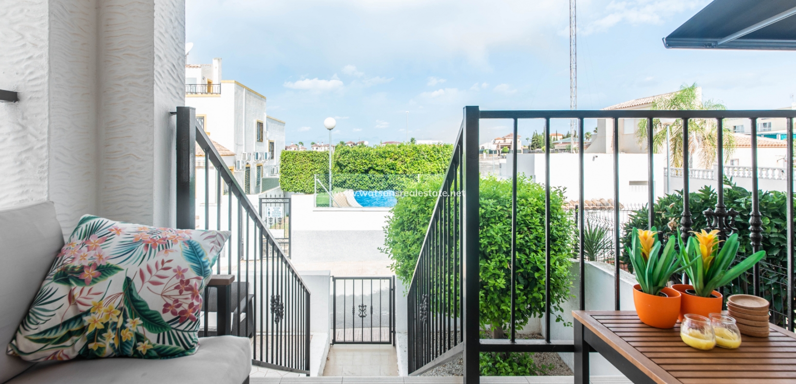 Resale - Quad - Urb. La Marina