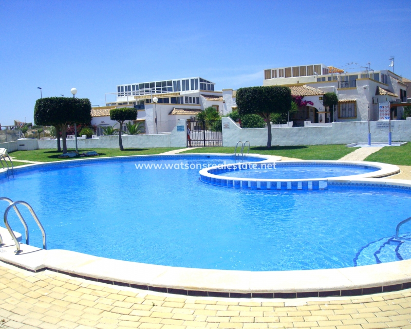 Resale - Quad - Urb. La Marina